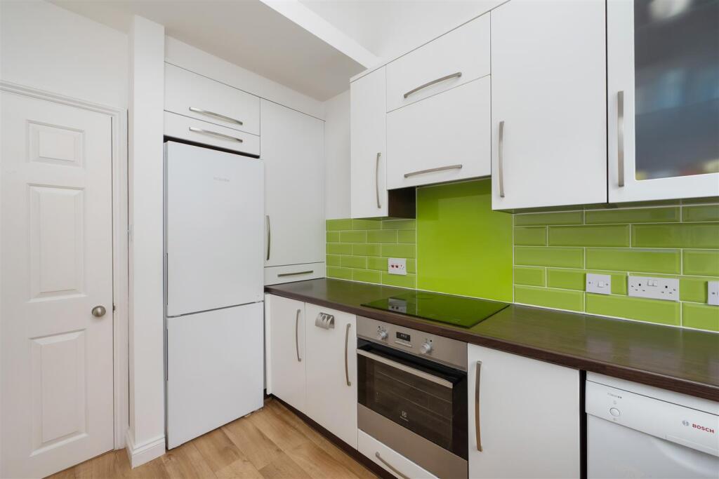 Island Wall, Whitstable