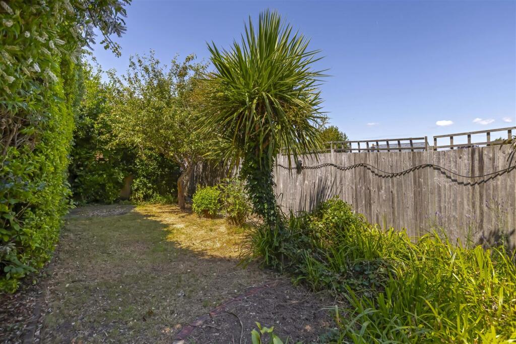 Ferring St_23.jpg