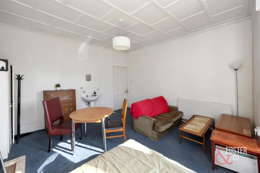 Beaconsfield Villas, 34-003(1).jpg