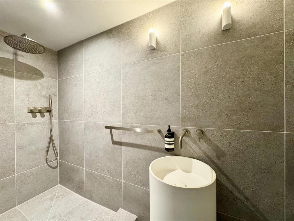 processed-5D066D43-FAF9-4BA8-A440-446A34F801E2.jpe