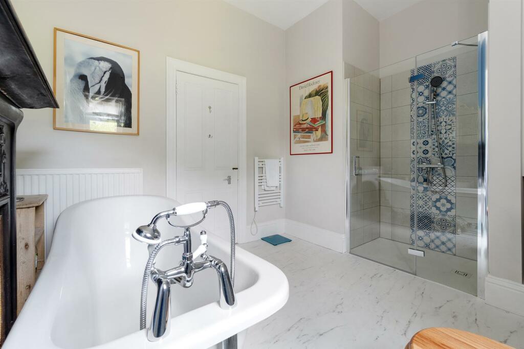 Fairacre.27.Family Bathroom