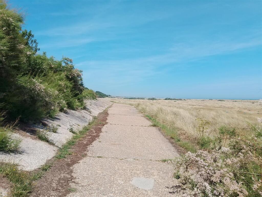 Left view of beach IMG_20250621_133017.jpg