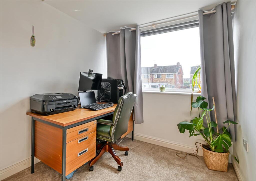 10 Goldstone Drive-01.jpg