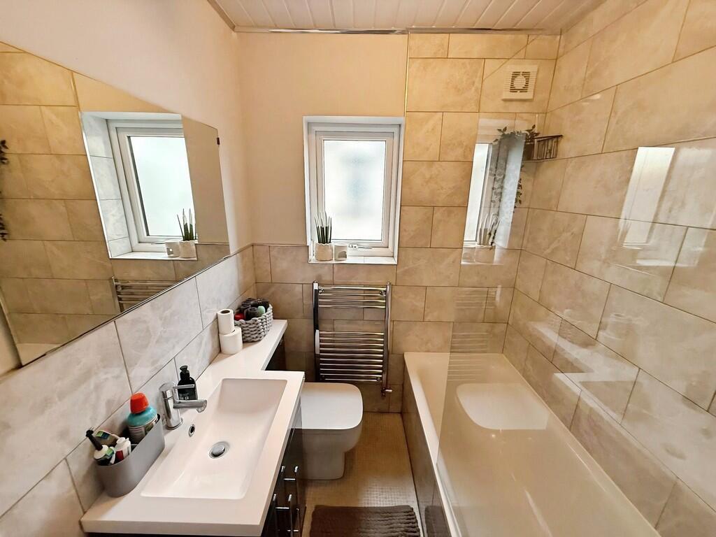 77898cab-WhatsApp...