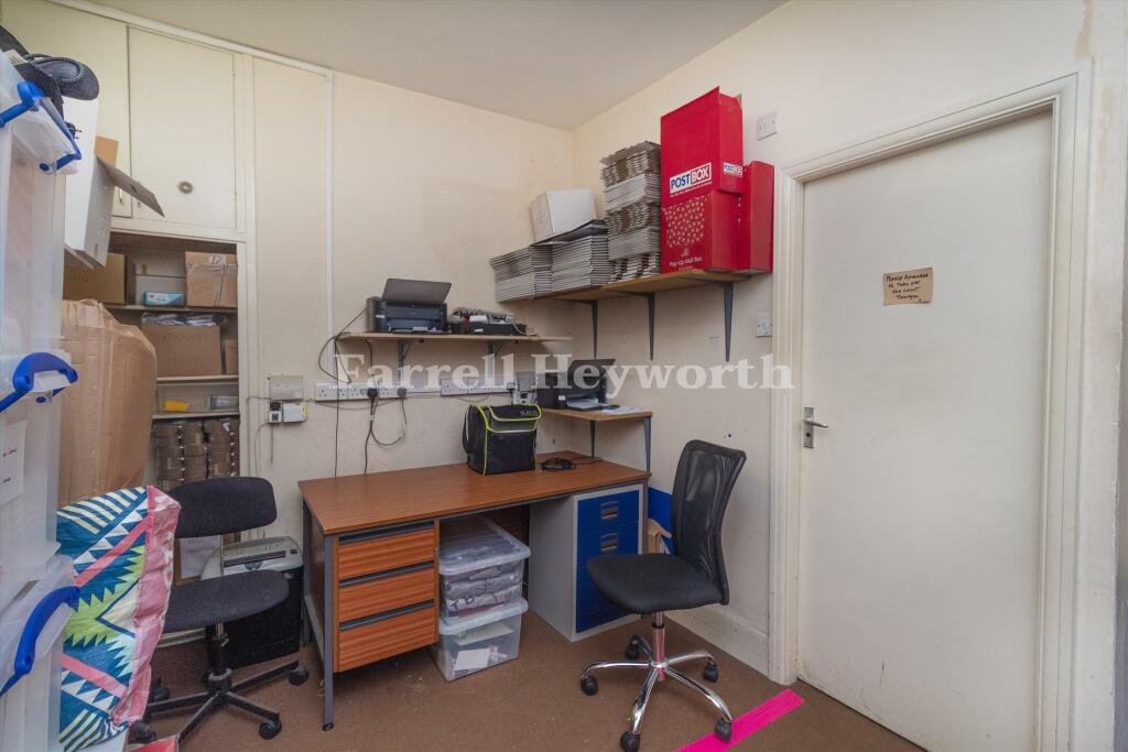 Post office back off