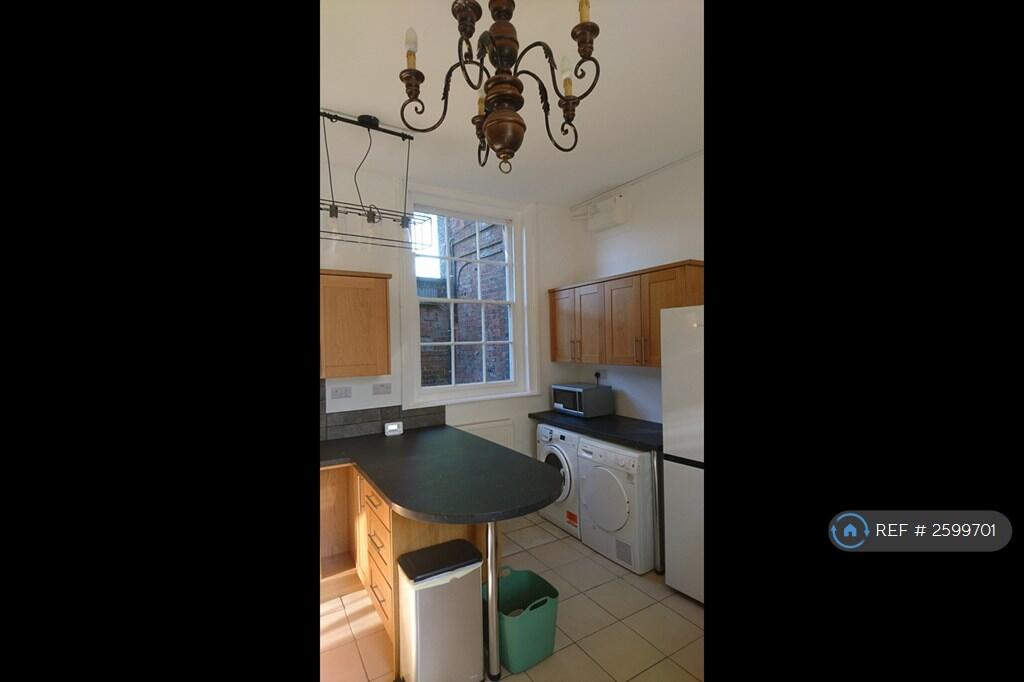 Peninsula Washer And  Dryer