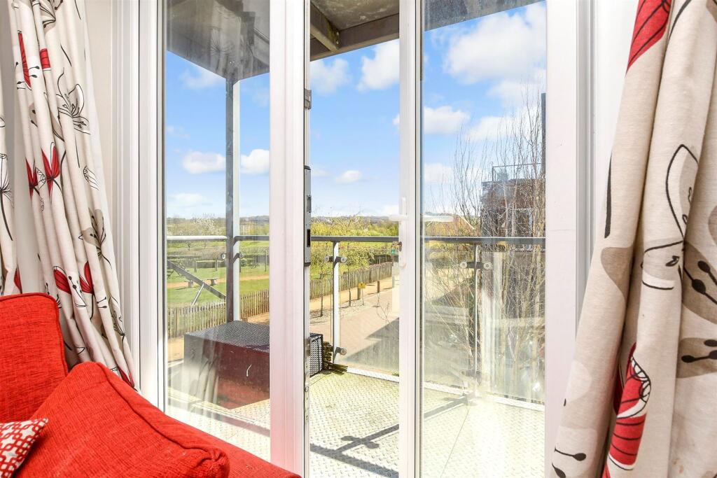 External Lifestyle Photograph