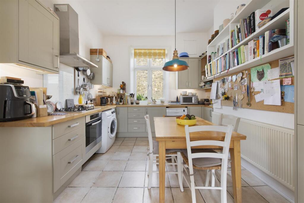 52144 Hi res (9).jpg