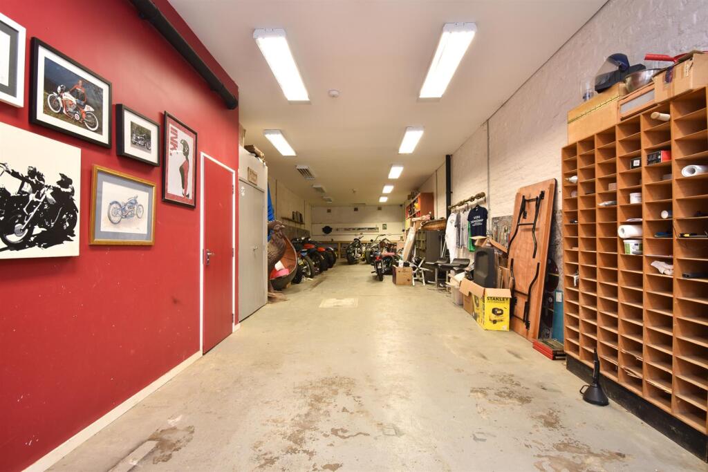 Ground floor garage &amp; workshop