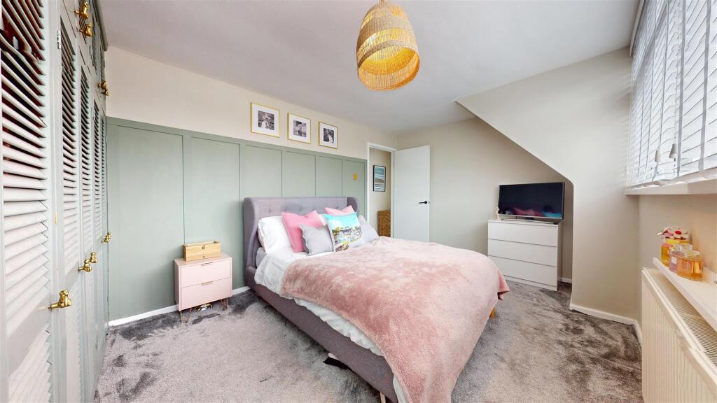 Kendal Drive Bedroom