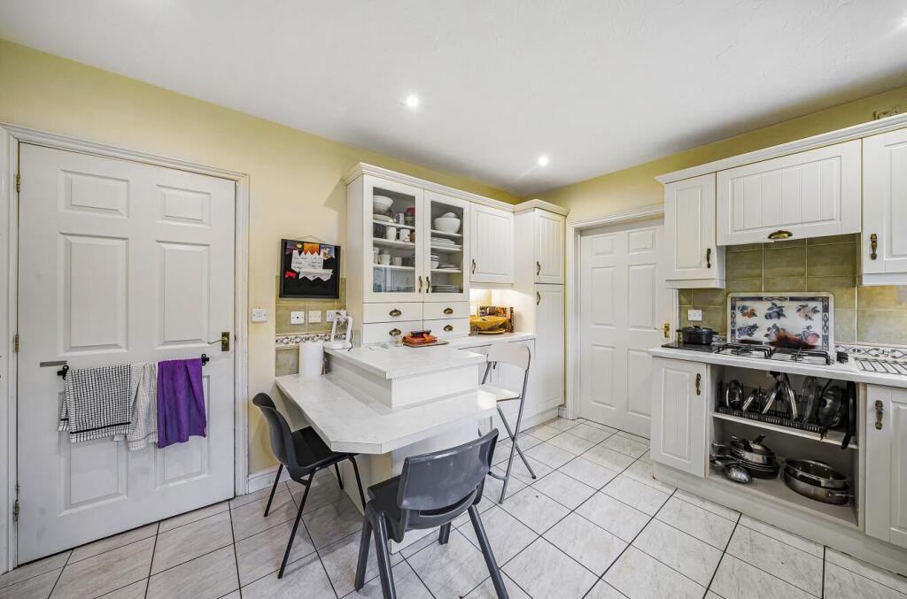 40 Durrell Drive, Rugby