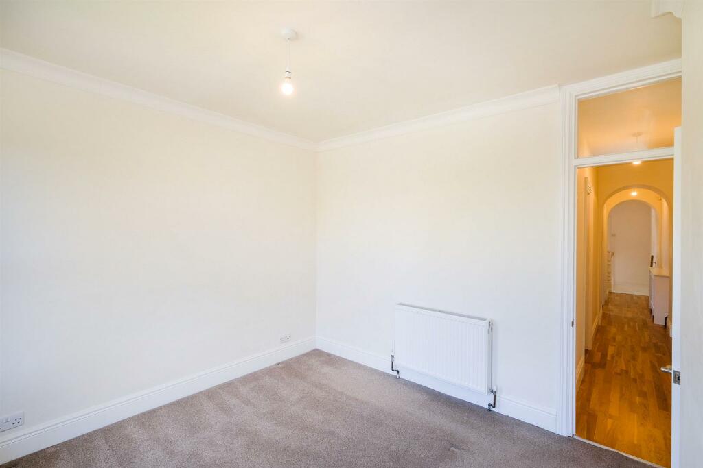 149 Brettenham Road-3_resized.jpg