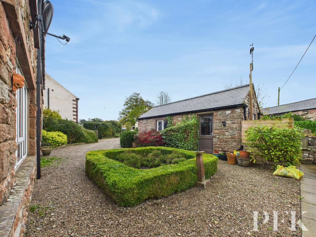 Front Garden and Garage