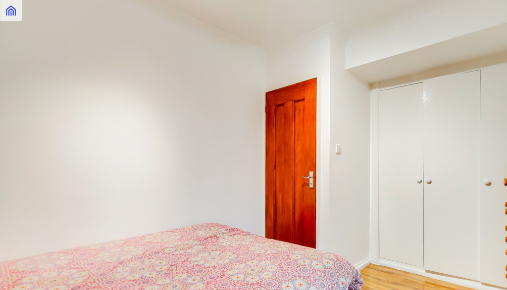 4_Master Bedroom-0