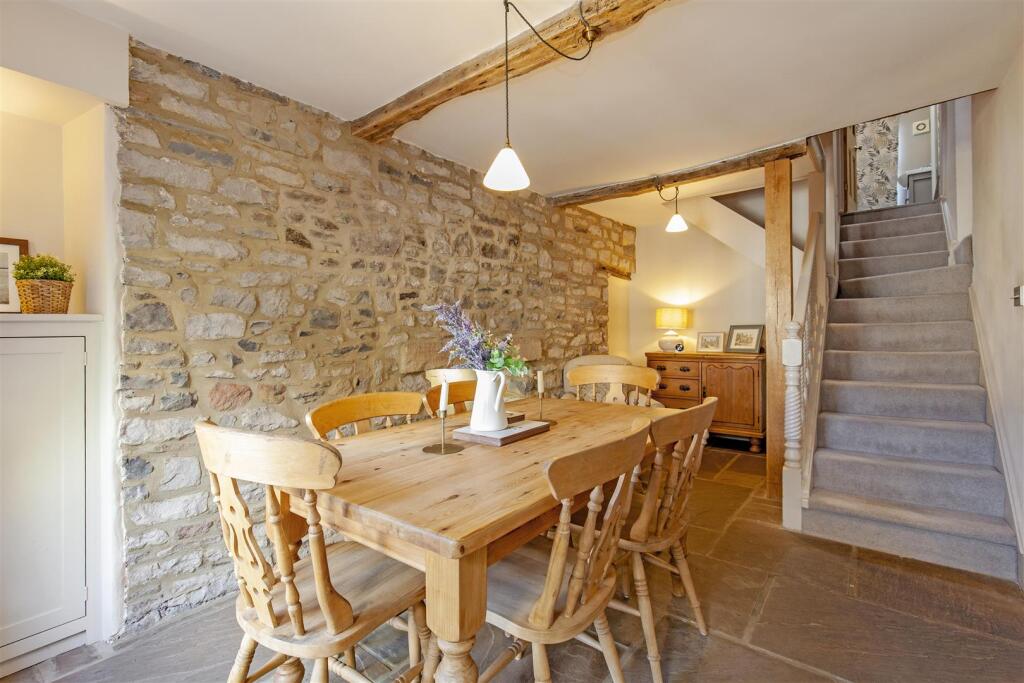 Dining Room-3.jpg