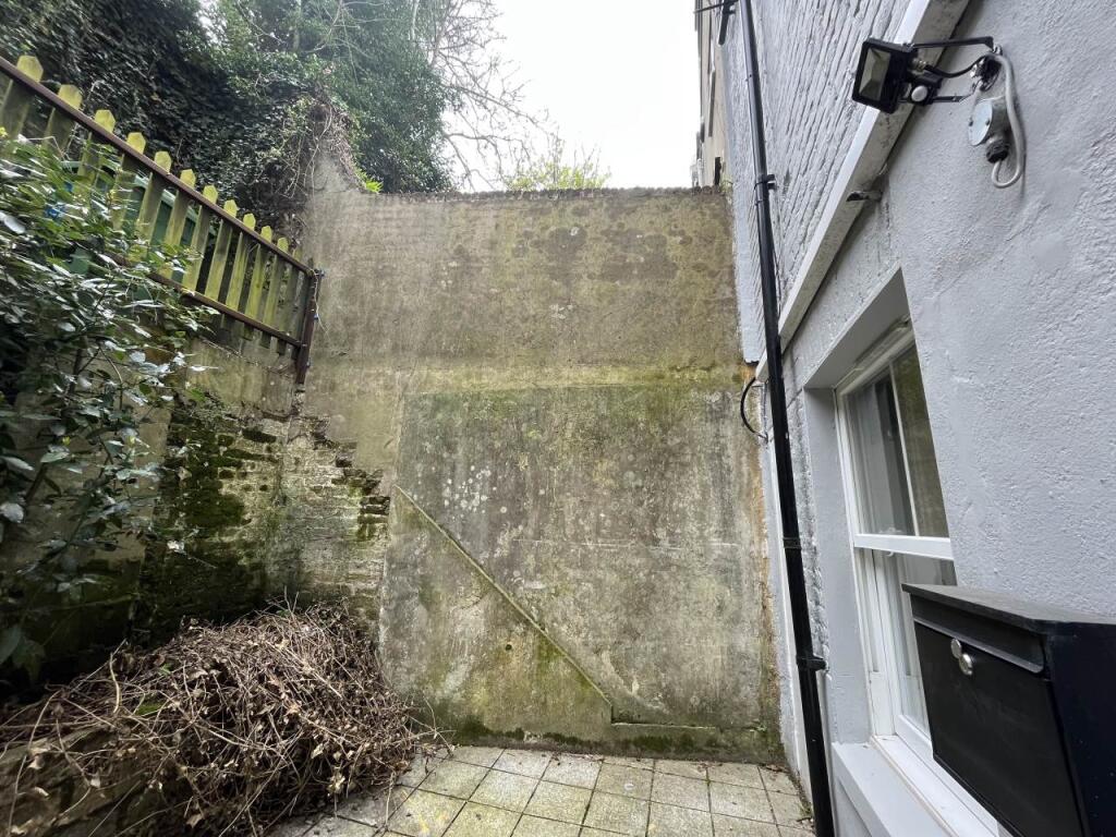 Garden 66 London Rd 
