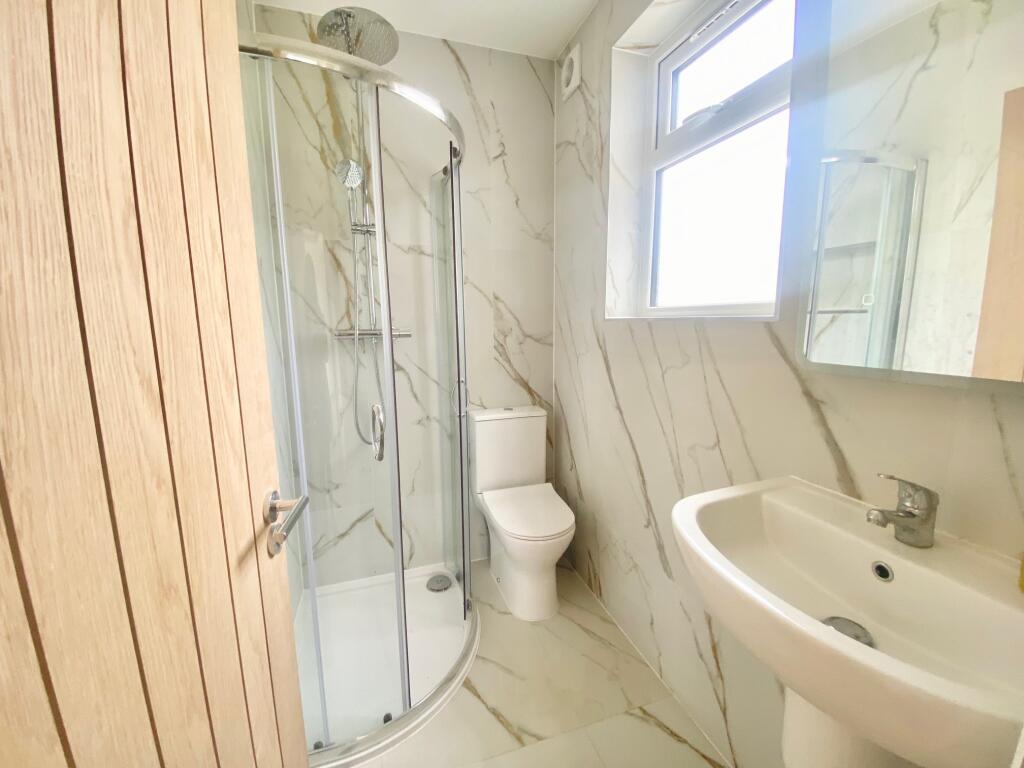En-suite Bathroom