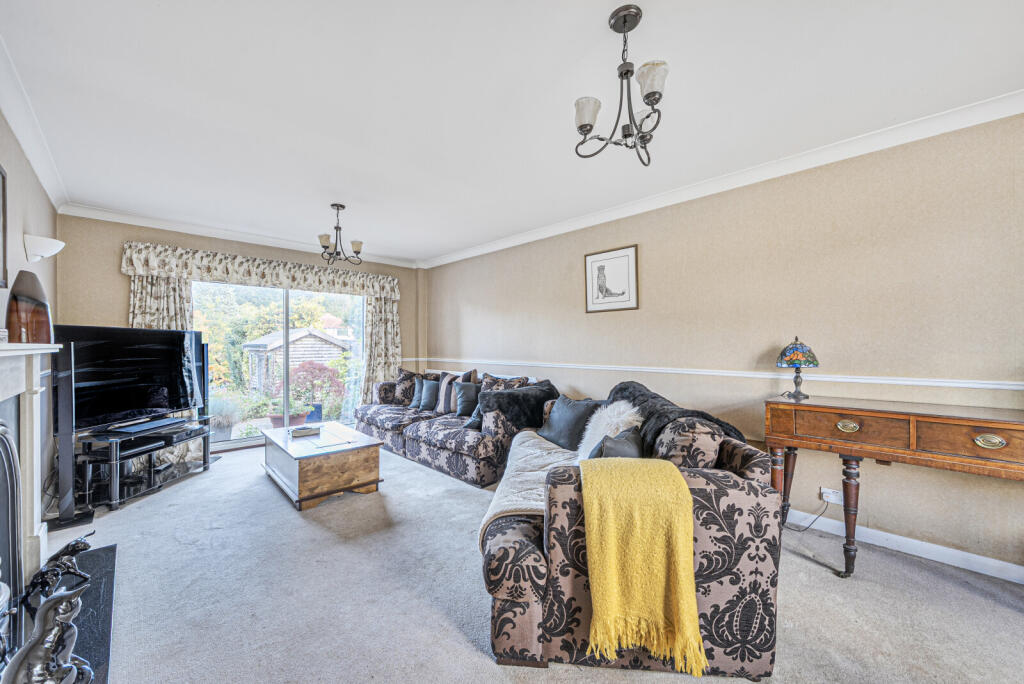 1348511-15-68bef3...