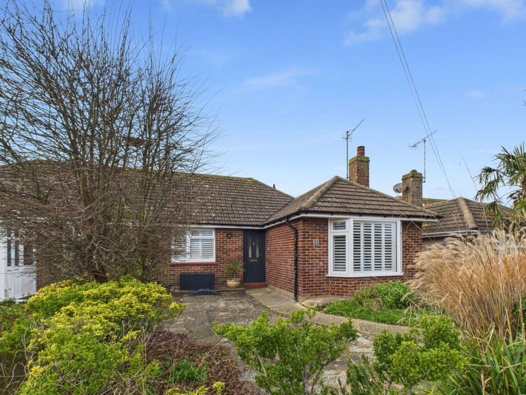 Meadow Close, Worthing, BN11 2SF