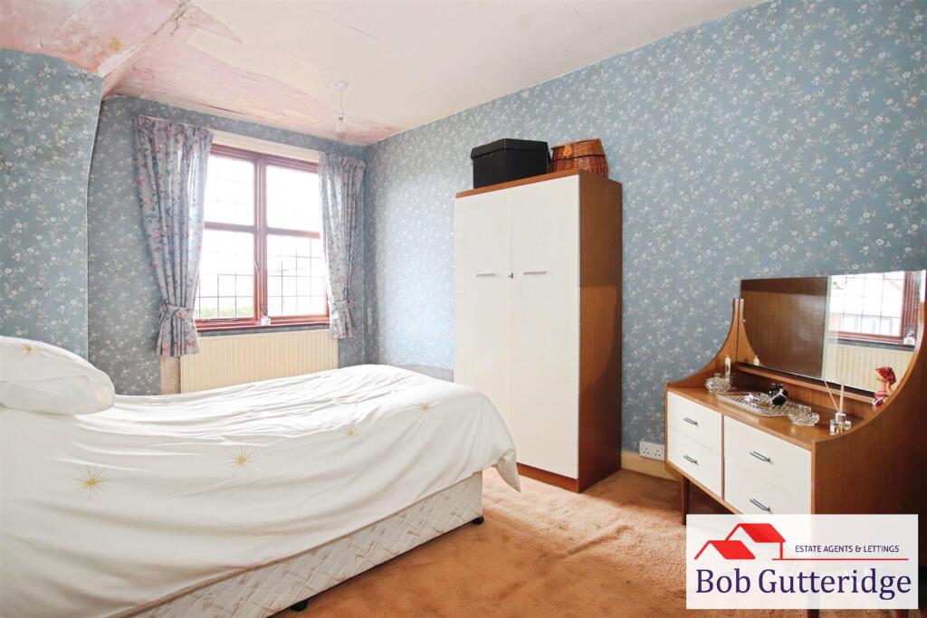 BEDROOM ONE (FRONT)