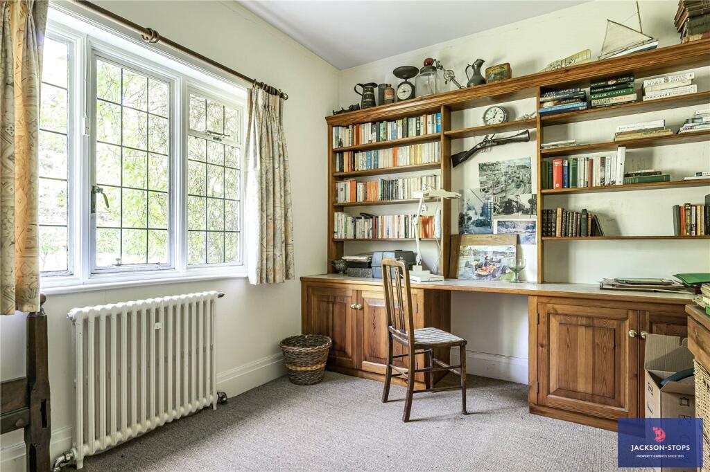 Office/Bedroom 4
