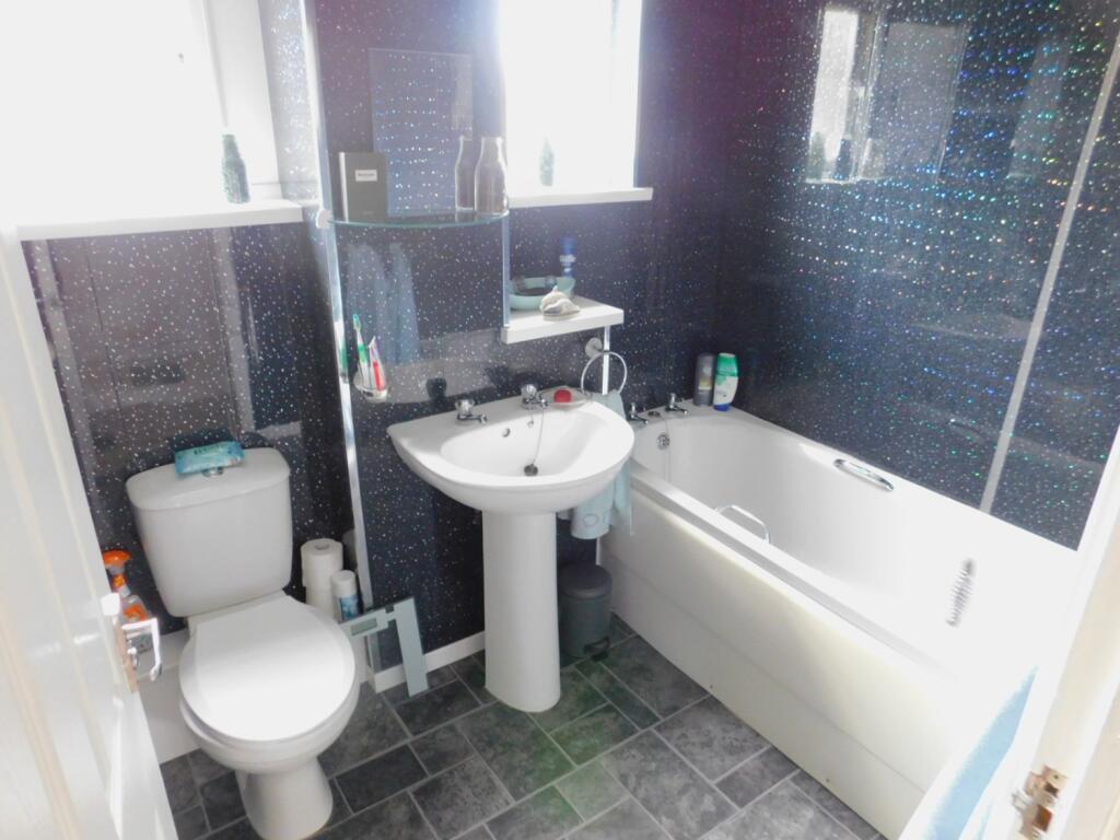 7 adrian place (3)