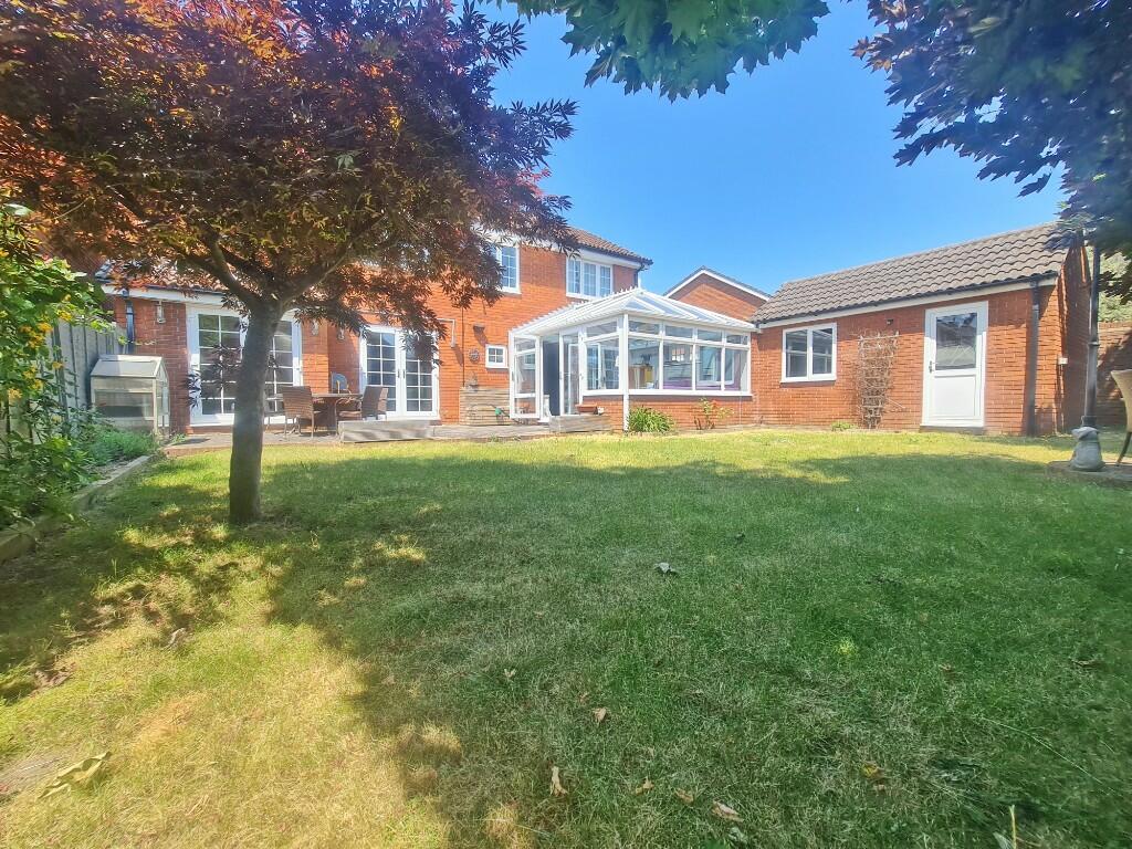 Lawned Garden