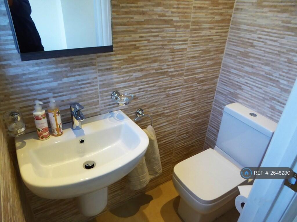 Room1 Wc 
