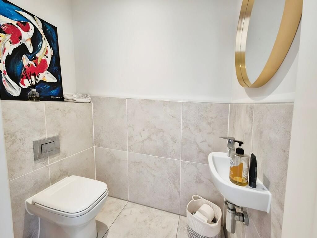 60c47a4f-10000252...