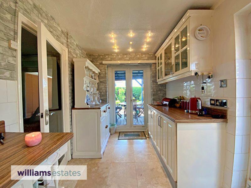 other side of kitchen