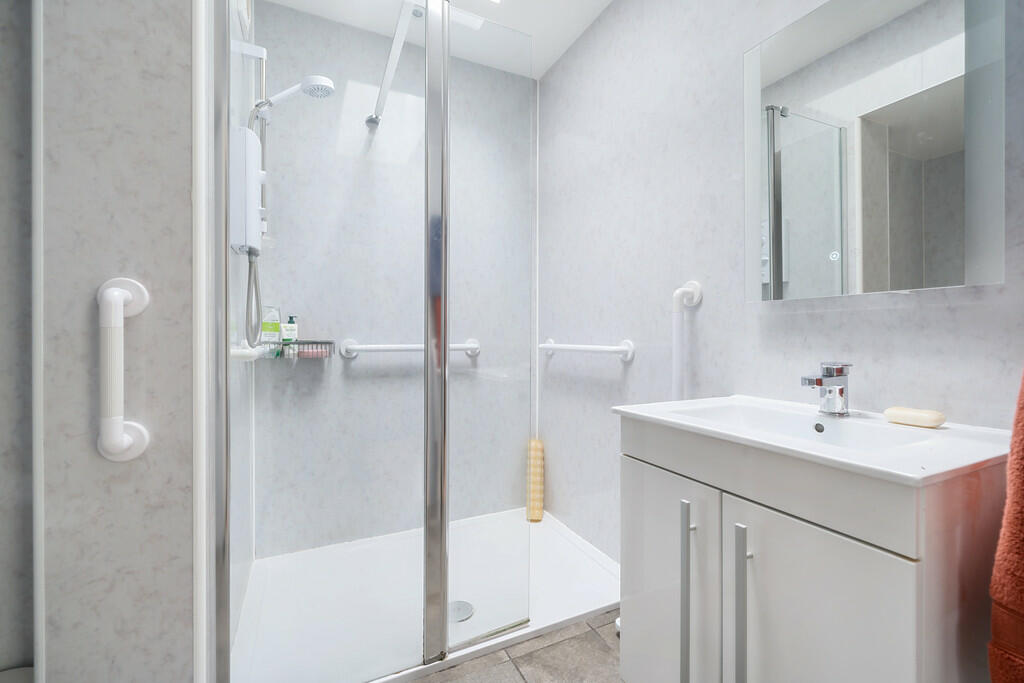 En-Suite Shower R...