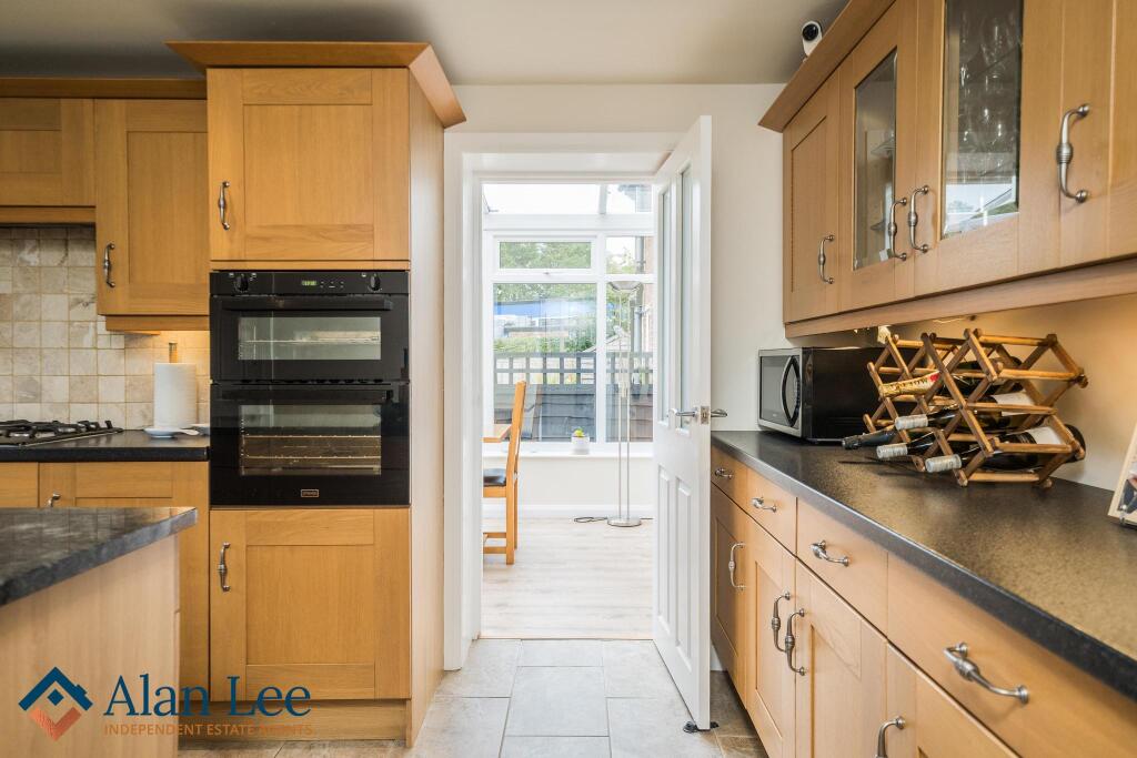 Kitchen Thru to Dining Space