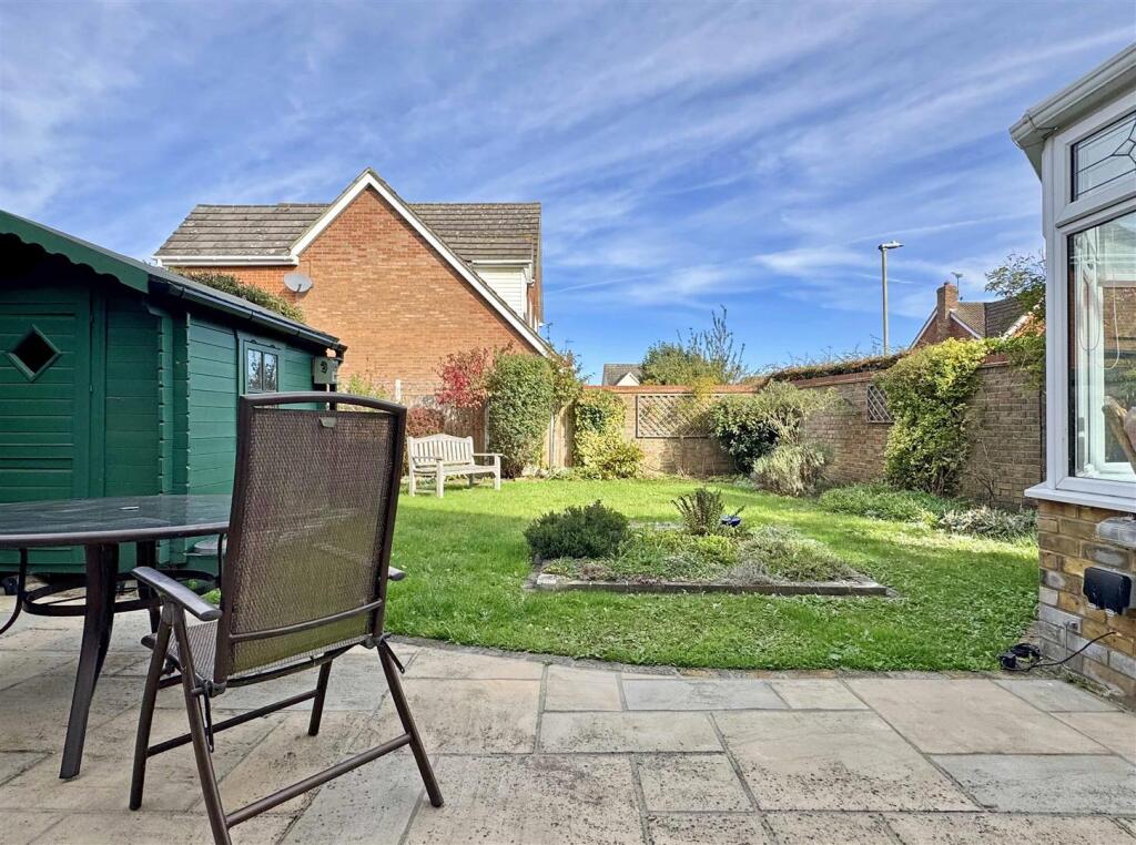 Rear Garden b.jpg