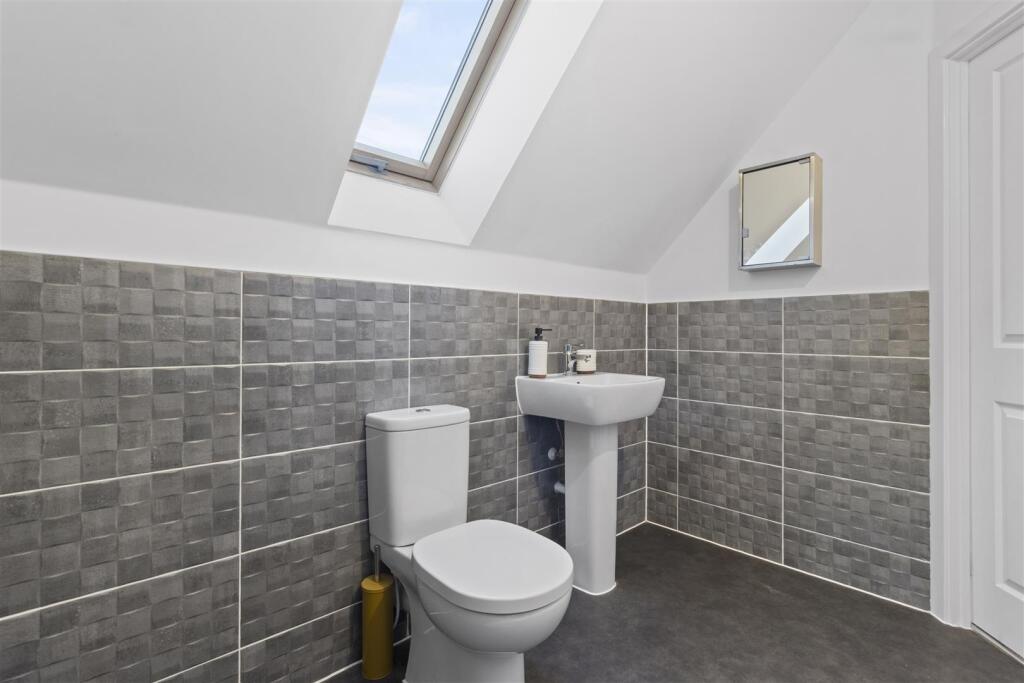 En suite Shower Room