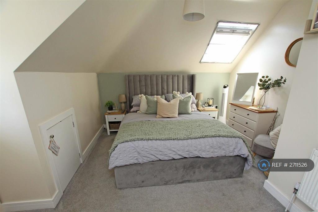Master Bedroom + Wardrobe &amp; Office Space