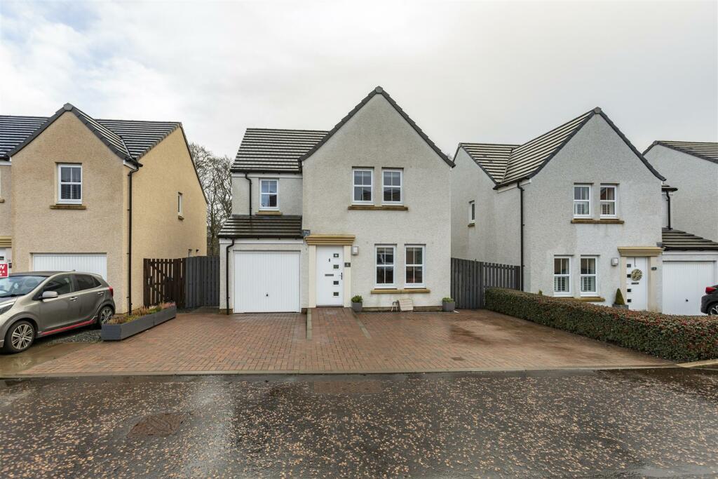 8 Knoll Park Drive Galashiels 06.JPG