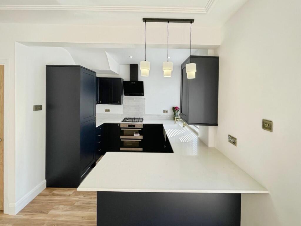 fd330b0a--4B6C-9641-98F0703BC69E-28189-00000416508