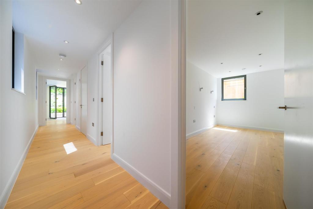 Flat-3-252-Finchley-Road-2.jpg
