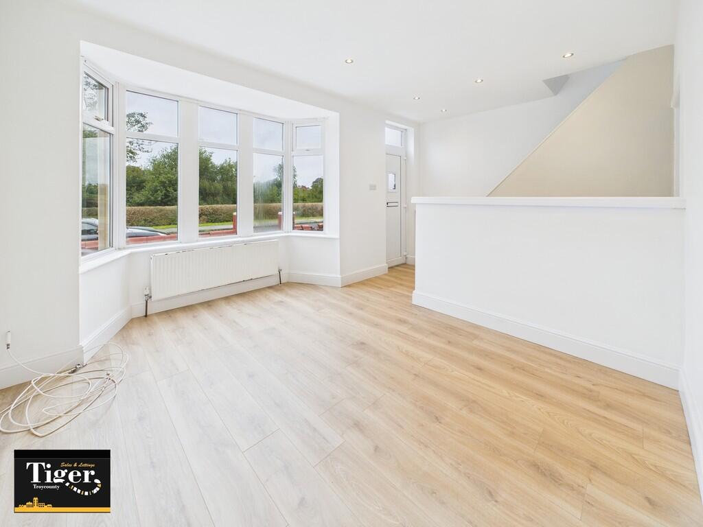 CAM02176G0-PR0720...