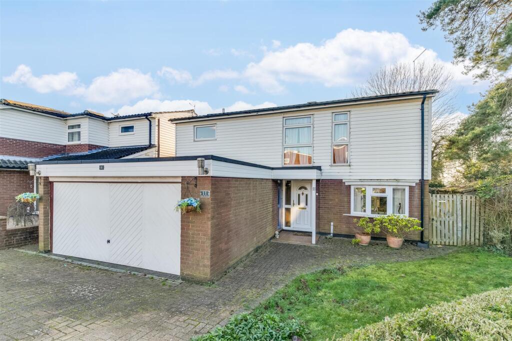 Pear Tree Dell 11-32.jpg