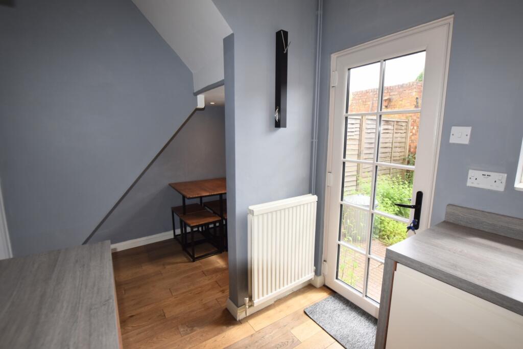 38 Mill Street dining space