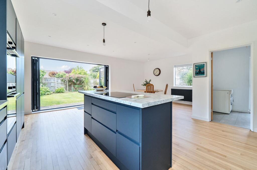 Open Plan Kitchen Breakfast/Dining Room