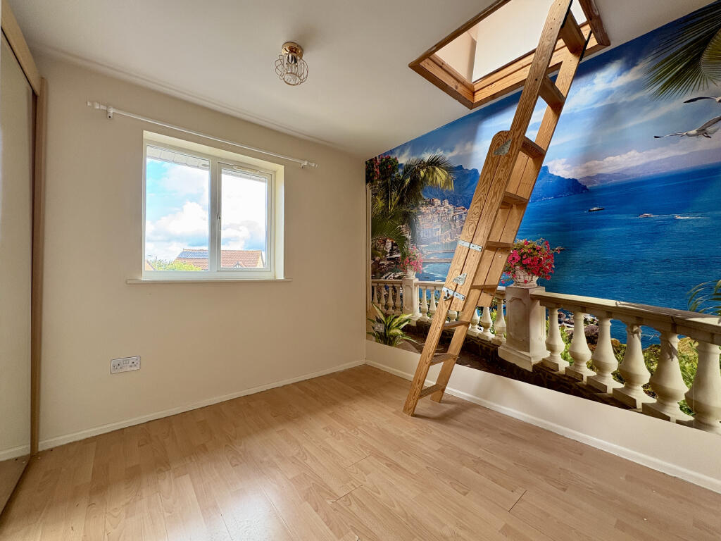 Bedroom 4 Priory