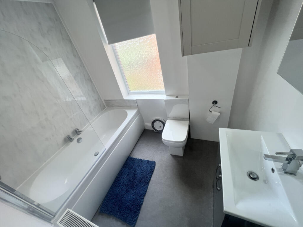 13 Brackenbury Road