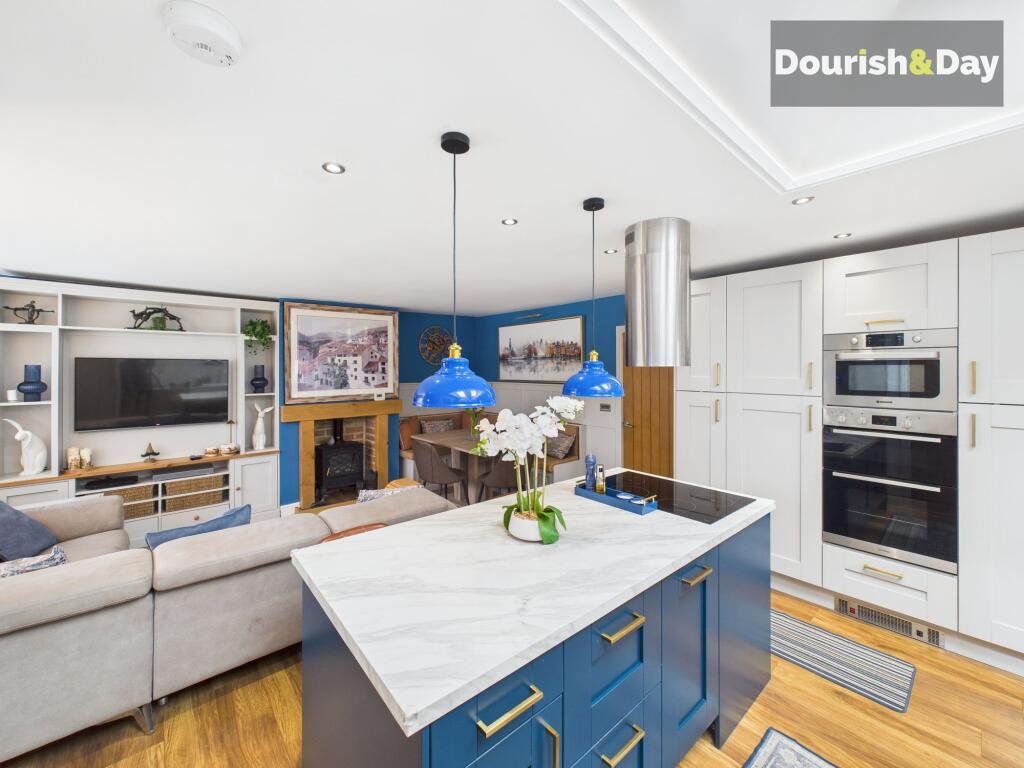 Open Plan Kitchen / Living / Diner