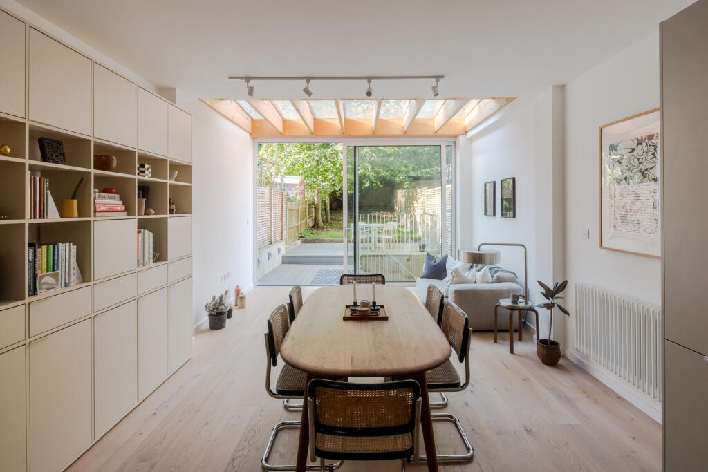 236120 - Flat 1, 61 Queens Drive-8.jpg