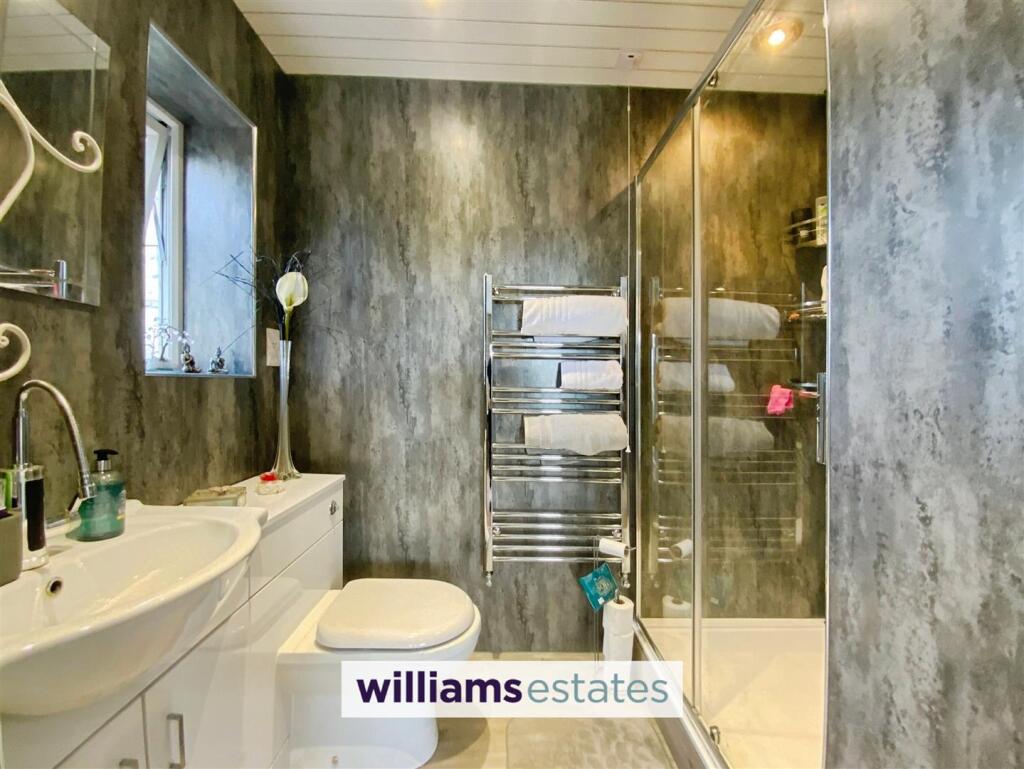 En-Suite Shower Room