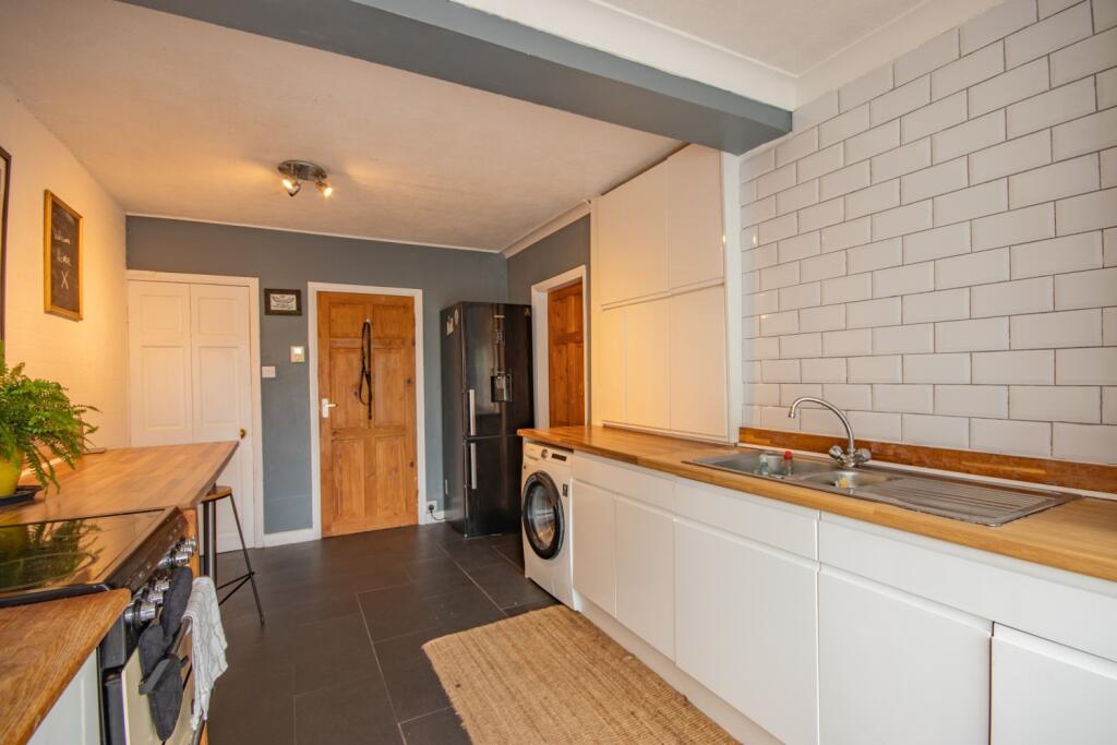 Kitchen 3