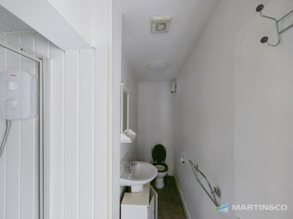 CAM02318G0-PR0539...