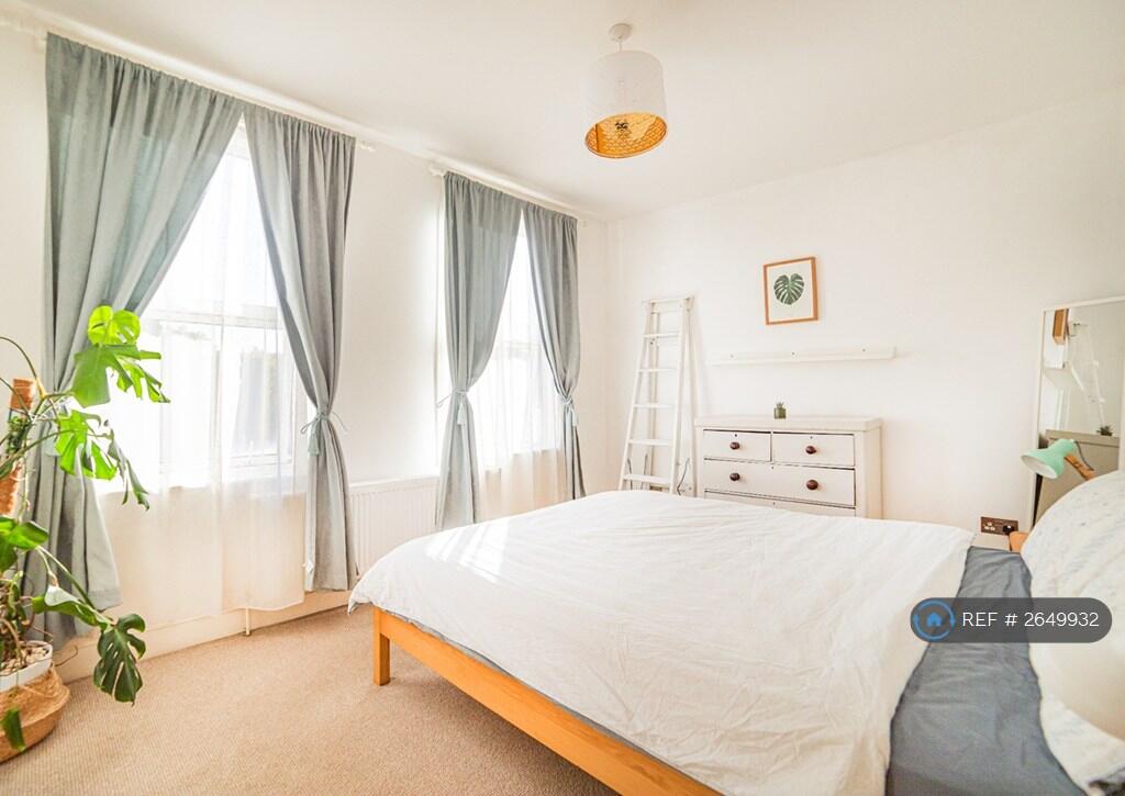 Master Queen Bedroom